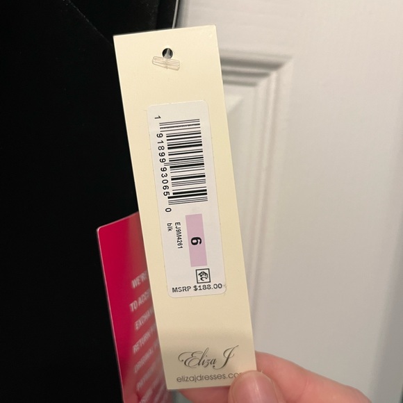 Eliza J Black Velvet Gown with Flutter Sleeves - Picture 3 of 6